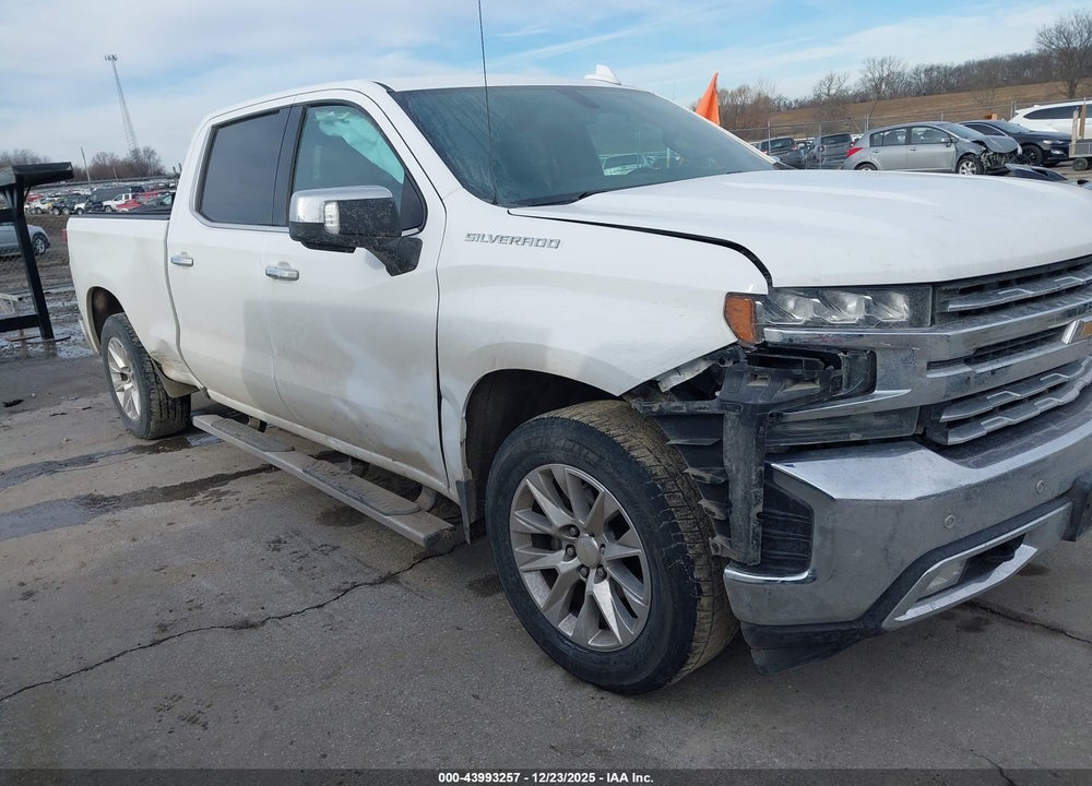 2021 CHEVROLET SILVERADO 1500 4WD  STANDARD BED LTZ VIN: 3GCUYGED5MG152081