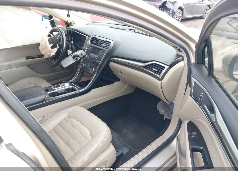 2017 FORD FUSION SE VIN: 3FA6P0H97HR411888