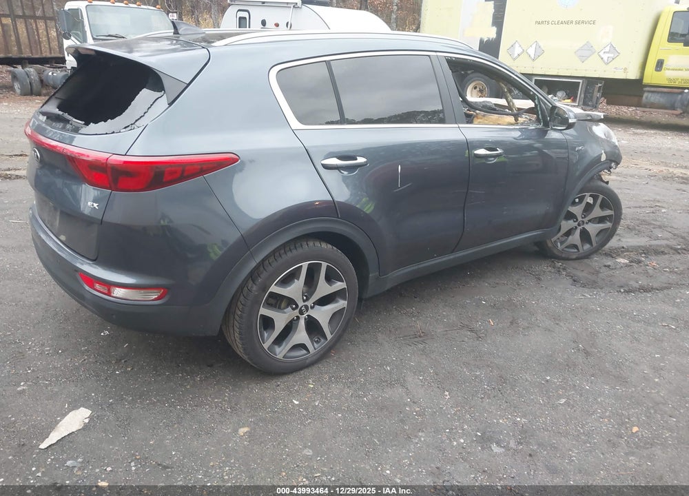 2017 KIA SPORTAGE EX VIN: KNDPNCAC2H7145764