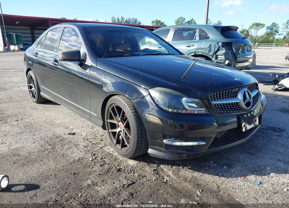 2013 MERCEDES-BENZ C 300 SPORT 4MATIC VIN: WDDGF8AB0DR253709