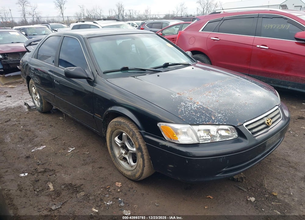 2000 TOYOTA CAMRY LE VIN: 4T1BG22K2YU674830