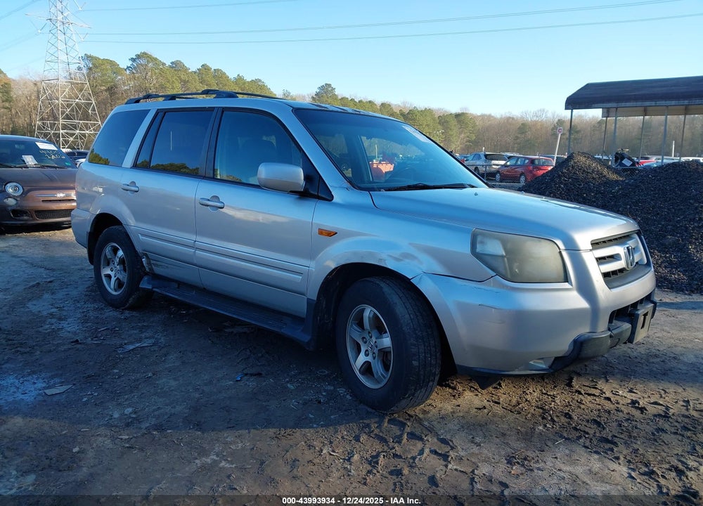 2006 HONDA PILOT EX-L VIN: 5FNYF18756B023325