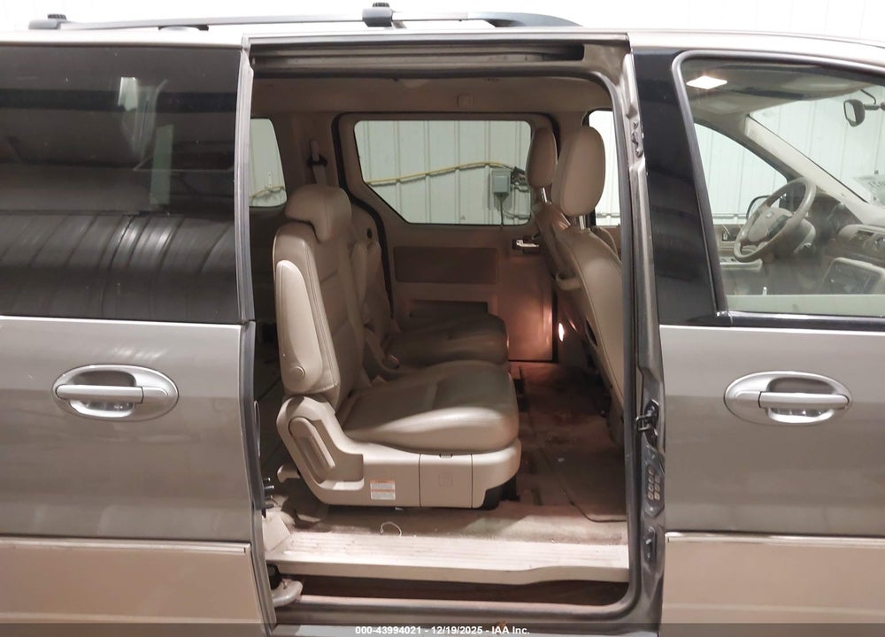 2004 FORD FREESTAR LIMITED VIN: 2FMZA58284BB23844