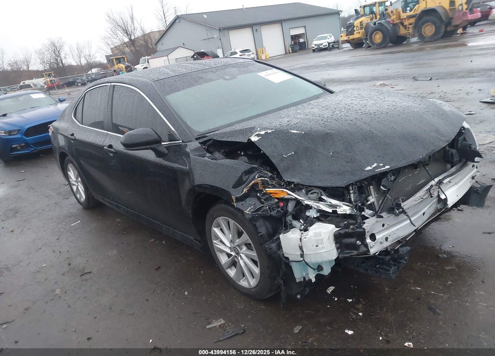 2022 TOYOTA CAMRY LE VIN: 4T1C11AK0NU691204