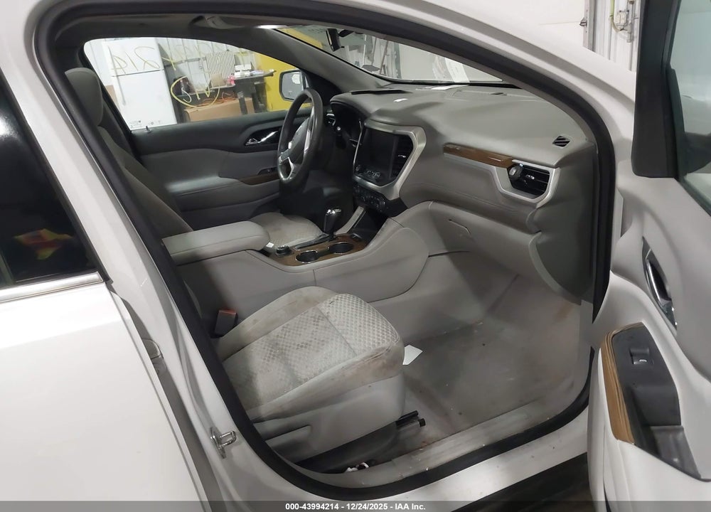 2017 GMC ACADIA SLE-2 VIN: 1GKKNSLS6HZ101039