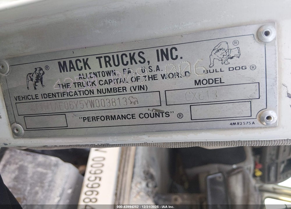 2000 MACK 600 CX600 VIN: 1M1AE06Y5YW003813