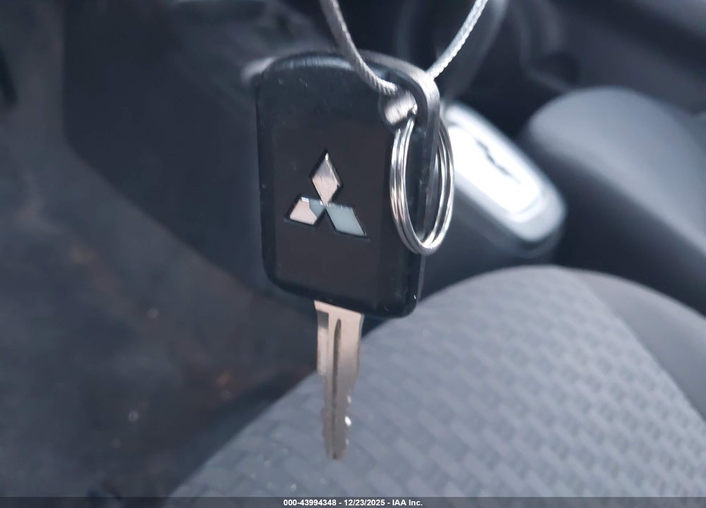 2018 MITSUBISHI MIRAGE ES VIN: ML32A3HJ6JH015063