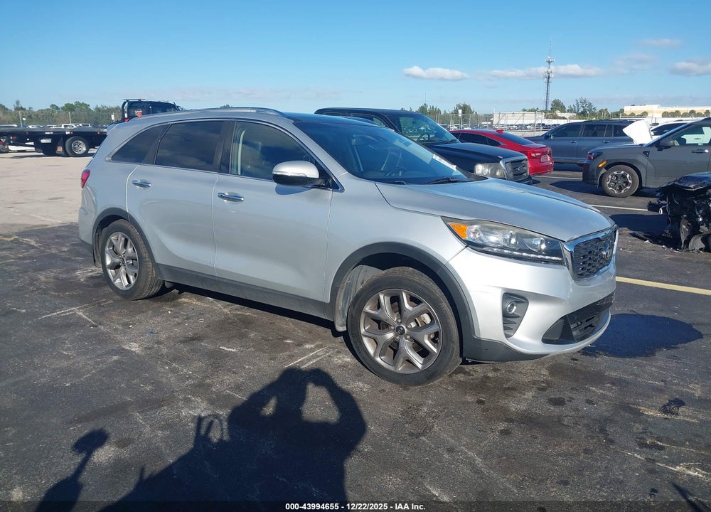 2019 KIA SORENTO 3.3L EX SPORT VIN: 5XYPH4A54KG608691