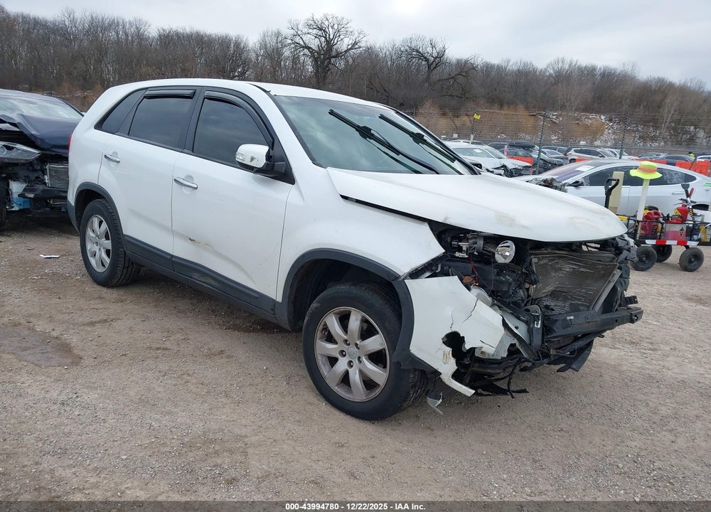 2012 KIA SORENTO LX VIN: 5XYKT4A18CG213601