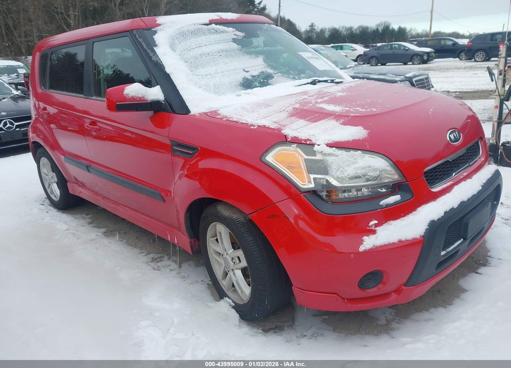 2011 KIA SOUL + VIN: KNDJT2A26B7324054