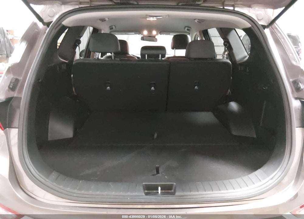 2019 HYUNDAI SANTA FE SE VIN: 5NMS2CAD6KH024957