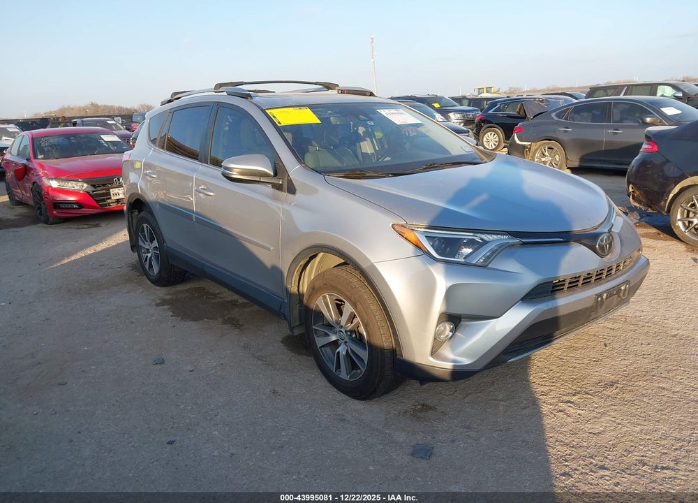 2018 TOYOTA RAV4 XLE VIN: JTMWFREV2JJ197752