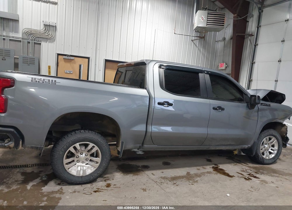 2021 CHEVROLET SILVERADO 1500 4WD  SHORT BED LT TRAIL BOSS VIN: 1GCPYFEL8MZ328801