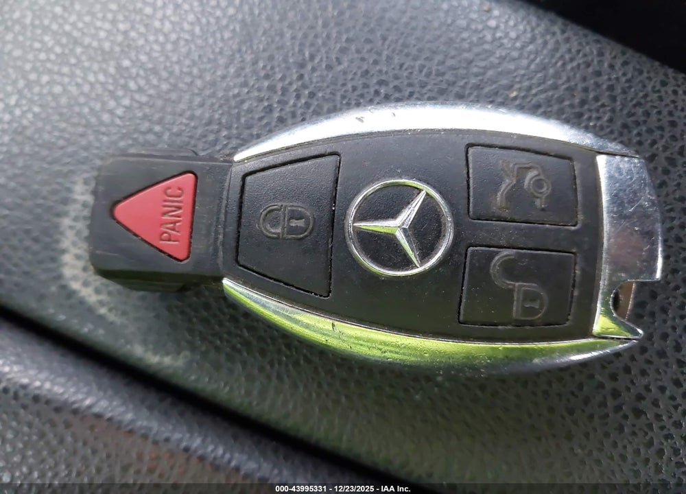 2012 MERCEDES-BENZ C 300 LUXURY 4MATIC VIN: WDDGF8BB7CR229016
