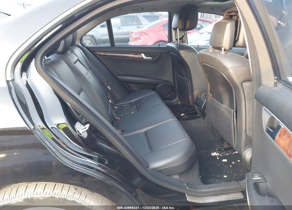 2012 MERCEDES-BENZ C 300 LUXURY 4MATIC VIN: WDDGF8BB7CR229016