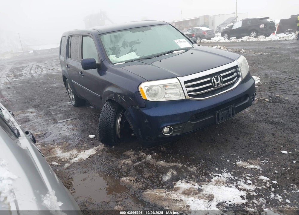 2014 HONDA PILOT EX VIN: 5FNYF4H44EB002049