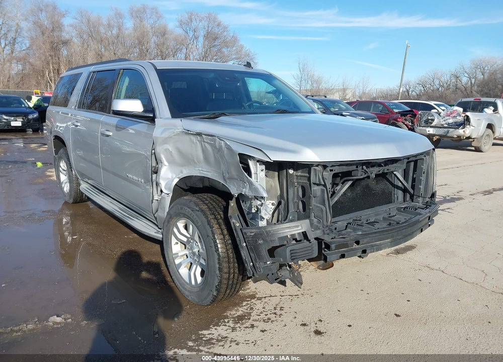 2015 CHEVROLET SUBURBAN 1500 LT VIN: 1GNSKJKC4FR214162