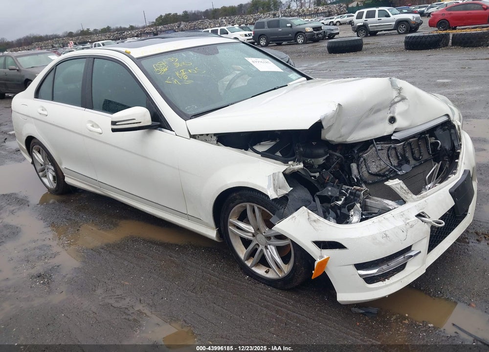 2012 MERCEDES-BENZ C 300 SPORT 4MATIC VIN: WDDGF8BB3CR211659