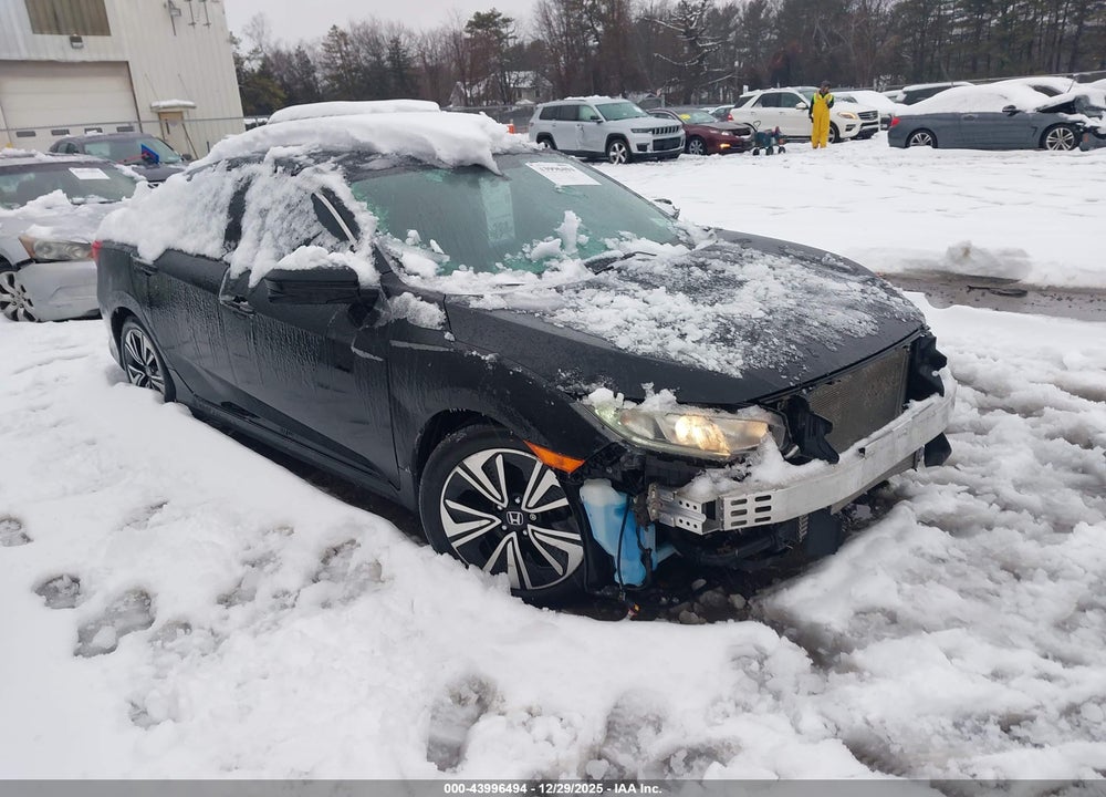 2018 HONDA CIVIC EX-T VIN: 19XFC1F30JE201558