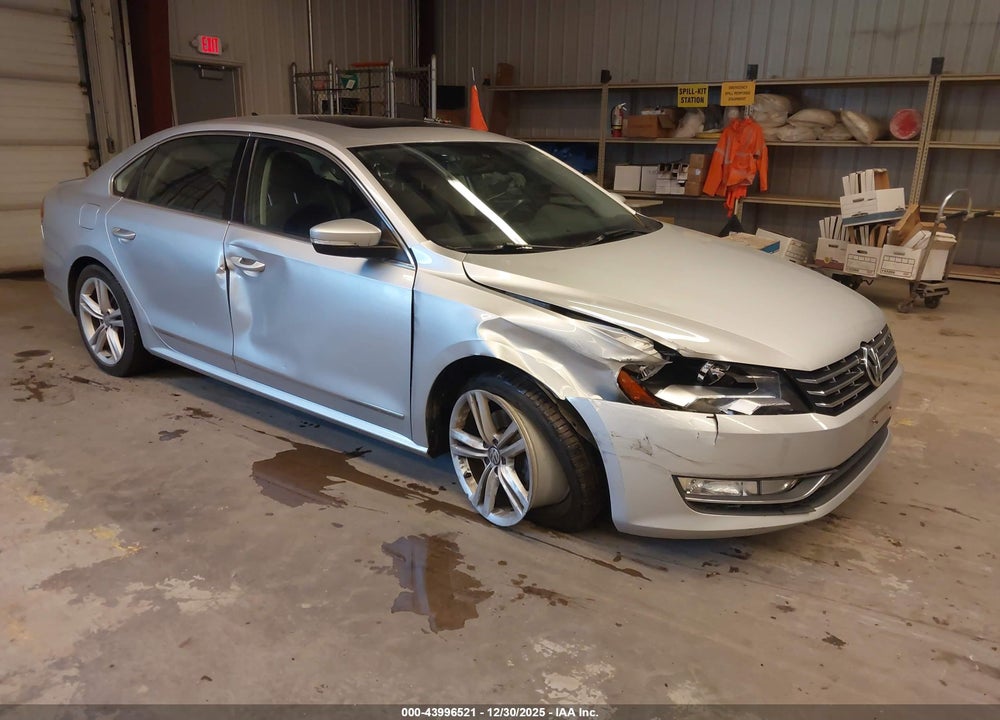 2015 VOLKSWAGEN PASSAT 1.8T SEL PREMIUM VIN: 1VWCT7A34FC007026