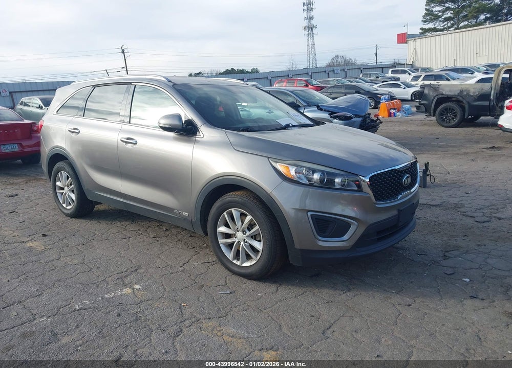2017 KIA SORENTO 3.3L LX VIN: 5XYPGDA50HG333140