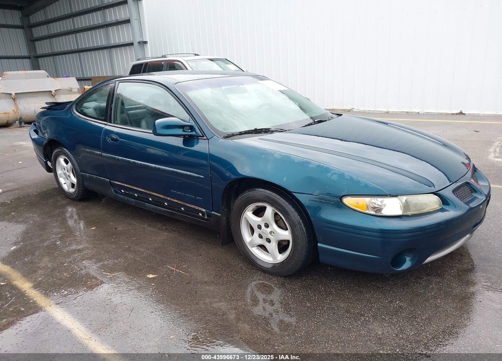 1997 PONTIAC GRAND PRIX GT VIN: 1G2WP12K2VF202308