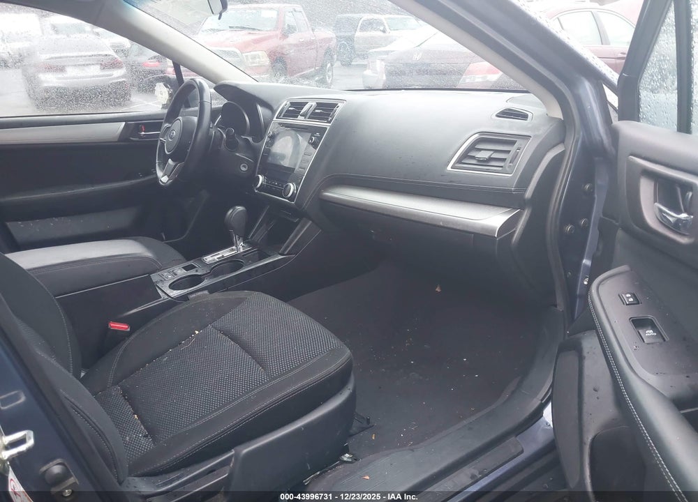 2018 SUBARU OUTBACK 2.5I PREMIUM VIN: 4S4BSACC9J3283217