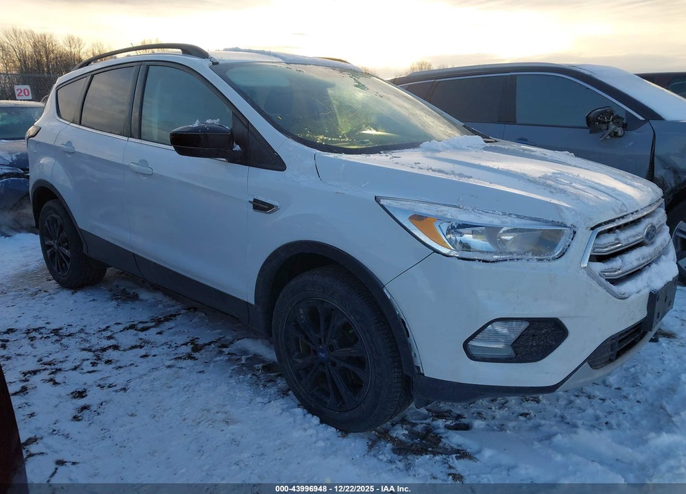 2018 FORD ESCAPE SE VIN: 1FMCU9GD4JUD05957