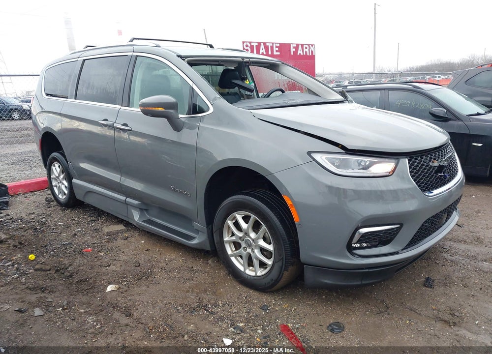 2021 CHRYSLER PACIFICA TOURING L VIN: 2C4RC1BG1MR602335