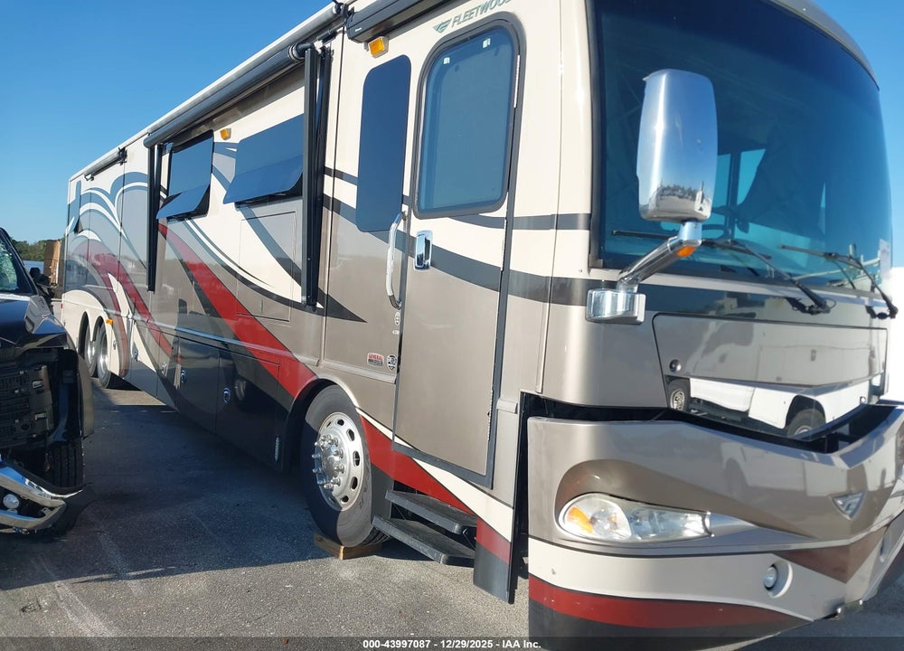 2015 FREIGHTLINER CHASSIS XC VIN: 4UZFCGCY5FCHA8502