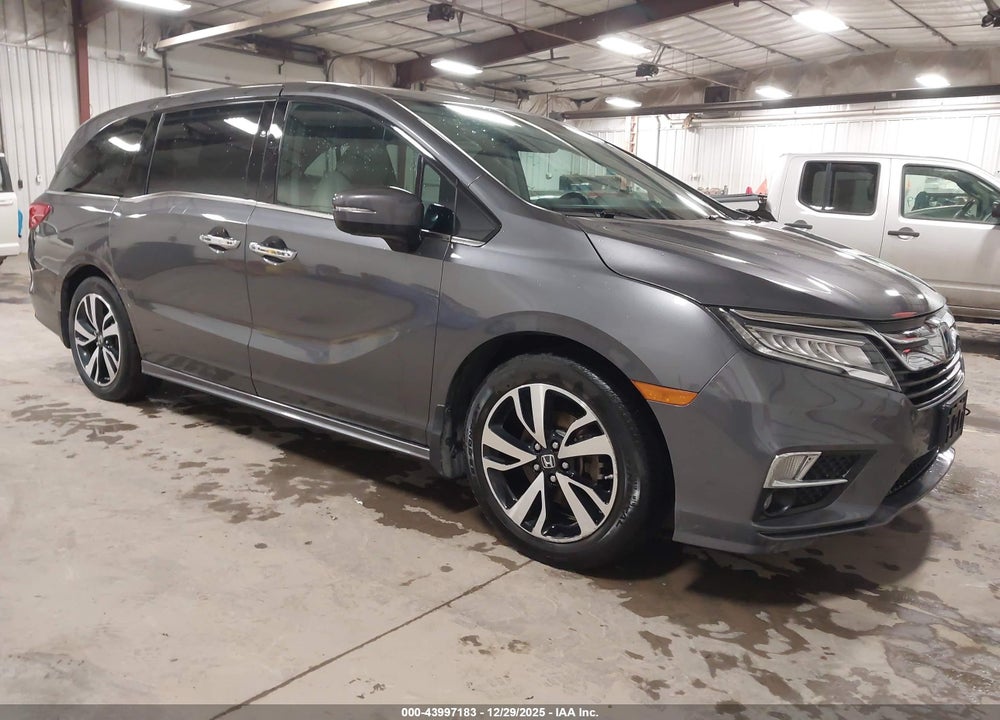 2018 HONDA ODYSSEY ELITE VIN: 5FNRL6H98JB102590