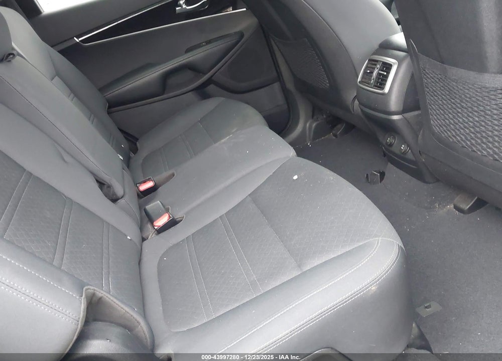 2019 KIA SORENTO 3.3L LX VIN: 5XYPGDA59KG567249
