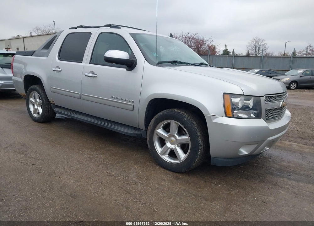 2011 CHEVROLET AVALANCHE 1500 LS VIN: 3GNTKEE33BG107508