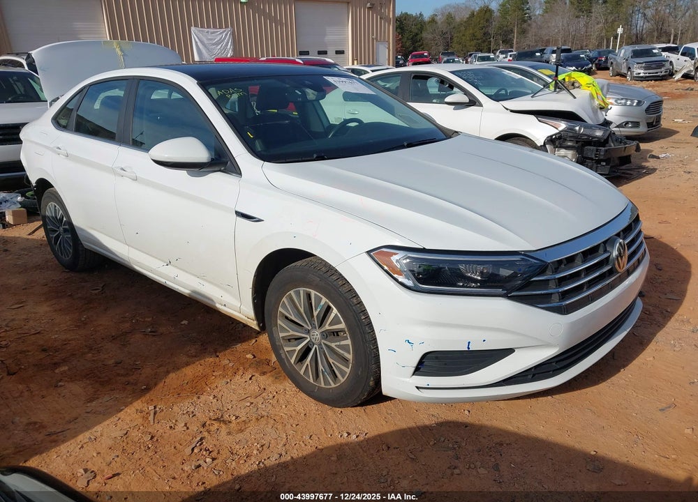 2019 VOLKSWAGEN JETTA 1.4T SEL VIN: 3VWEB7BU3KM230315