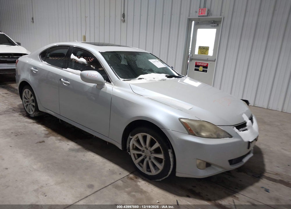 2008 LEXUS IS 250 VIN: JTHCK262085018667