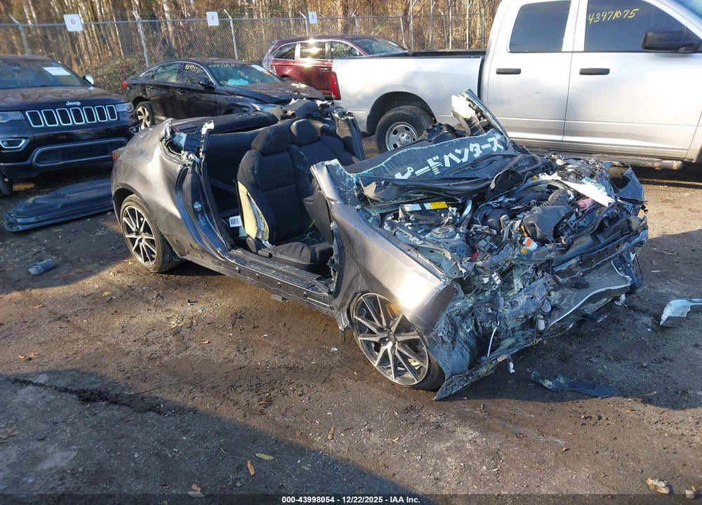 2024 TOYOTA GR86 VIN: JF1ZNBB12R8757805
