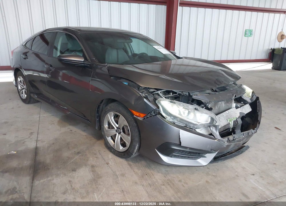 2017 HONDA CIVIC LX VIN: 2HGFC2F50HH517811