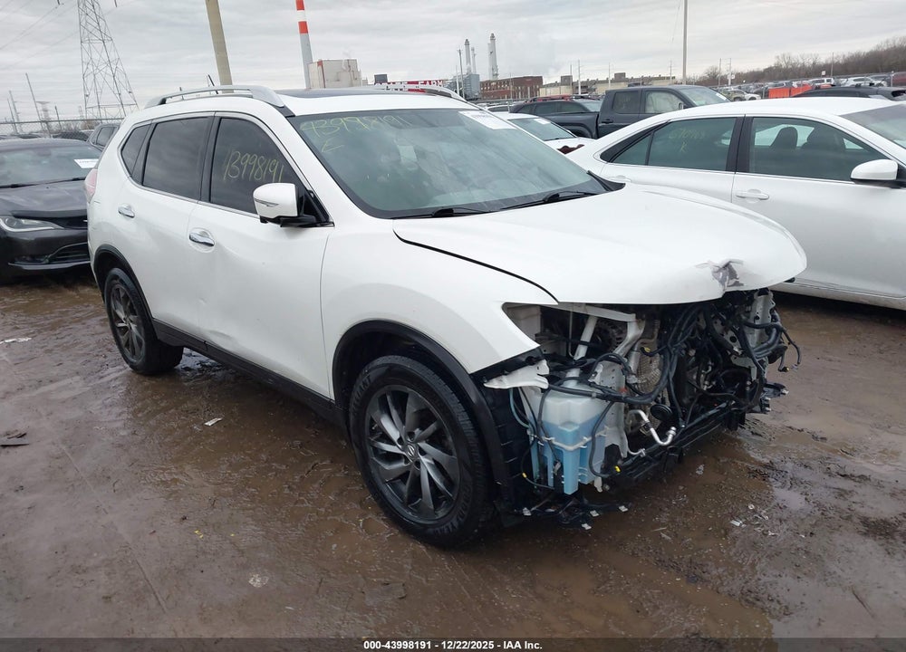 2015 NISSAN ROGUE SL VIN: 5N1AT2MV4FC852223