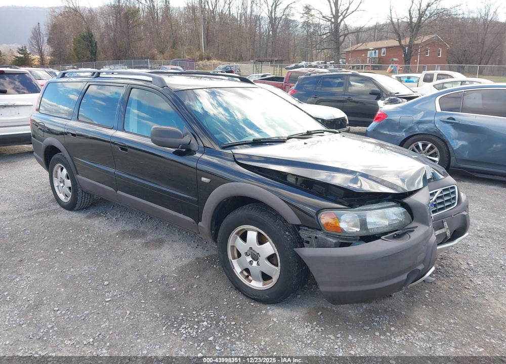 2004 VOLVO XC70 2.5T VIN: YV1SZ59HX41137395