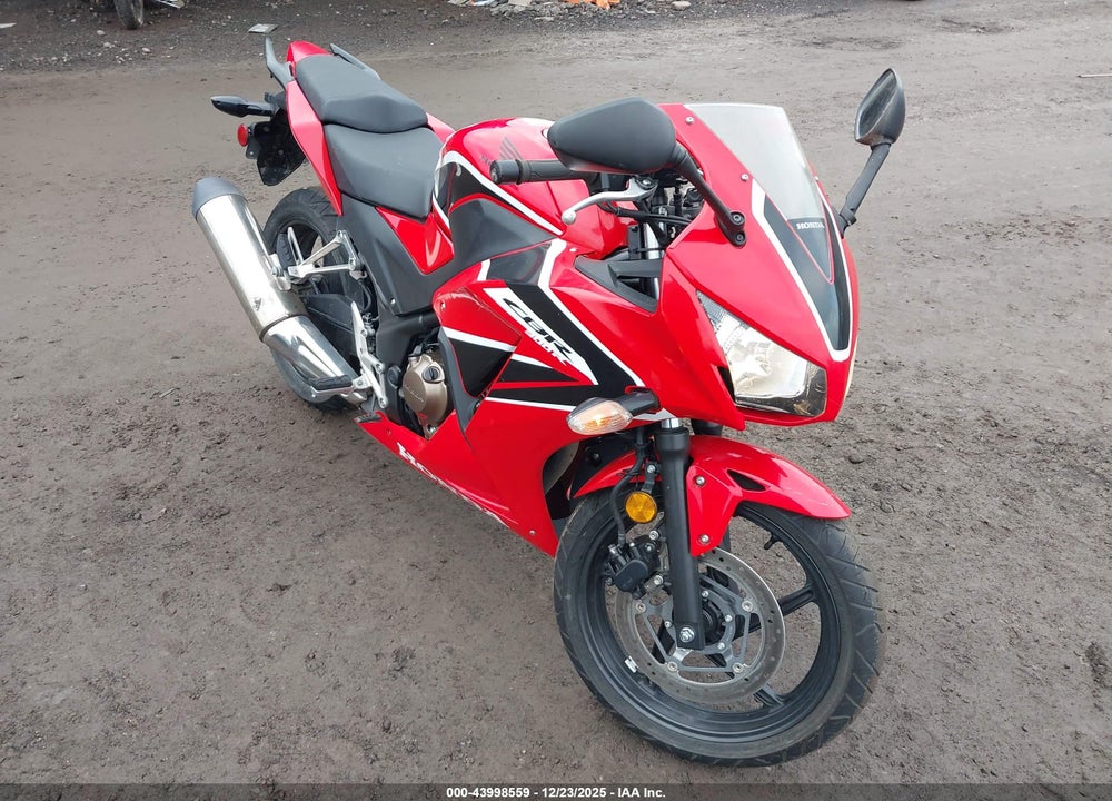 2017 HONDA CBR300 R VIN: MLHNC5106H5300937