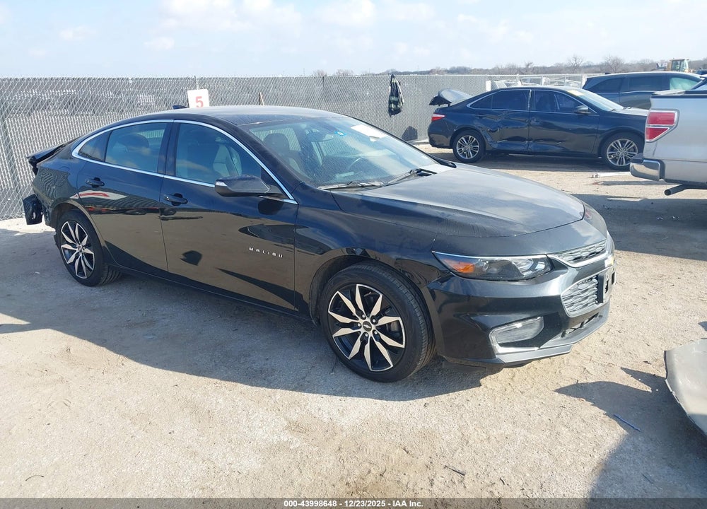 2018 CHEVROLET MALIBU LT VIN: 1G1ZD5ST5JF221925