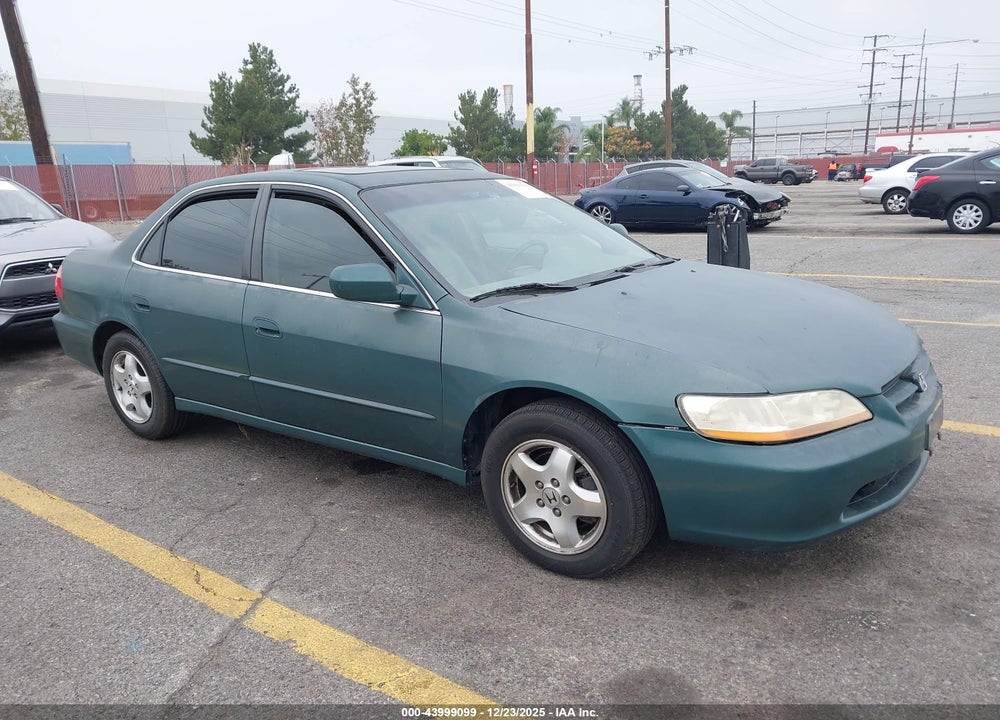 1999 HONDA ACCORD EX V6 VIN: 1HGCG165XXA010395