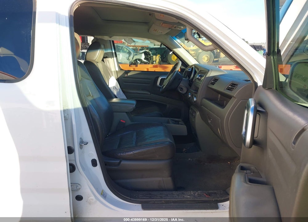 2006 HONDA RIDGELINE RTL VIN: 2HJYK16506H511181