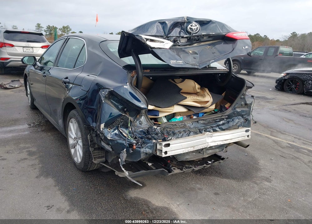 2019 TOYOTA CAMRY LE VIN: 4T1B11HK2KU797733