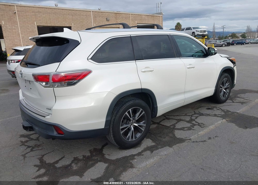 2016 TOYOTA HIGHLANDER XLE V6 VIN: 5TDKKRFH0GS129867
