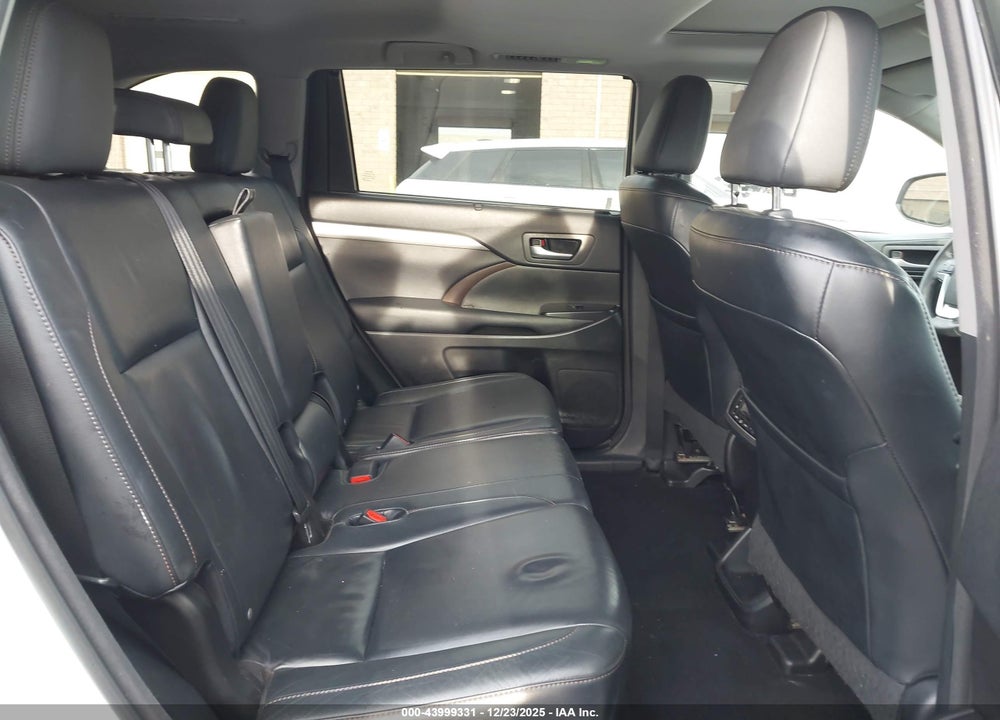 2016 TOYOTA HIGHLANDER XLE V6 VIN: 5TDKKRFH0GS129867