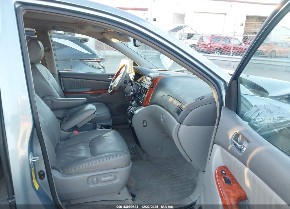 2010 TOYOTA SIENNA LIMITED VIN: 5TDYK4CCXAS331354