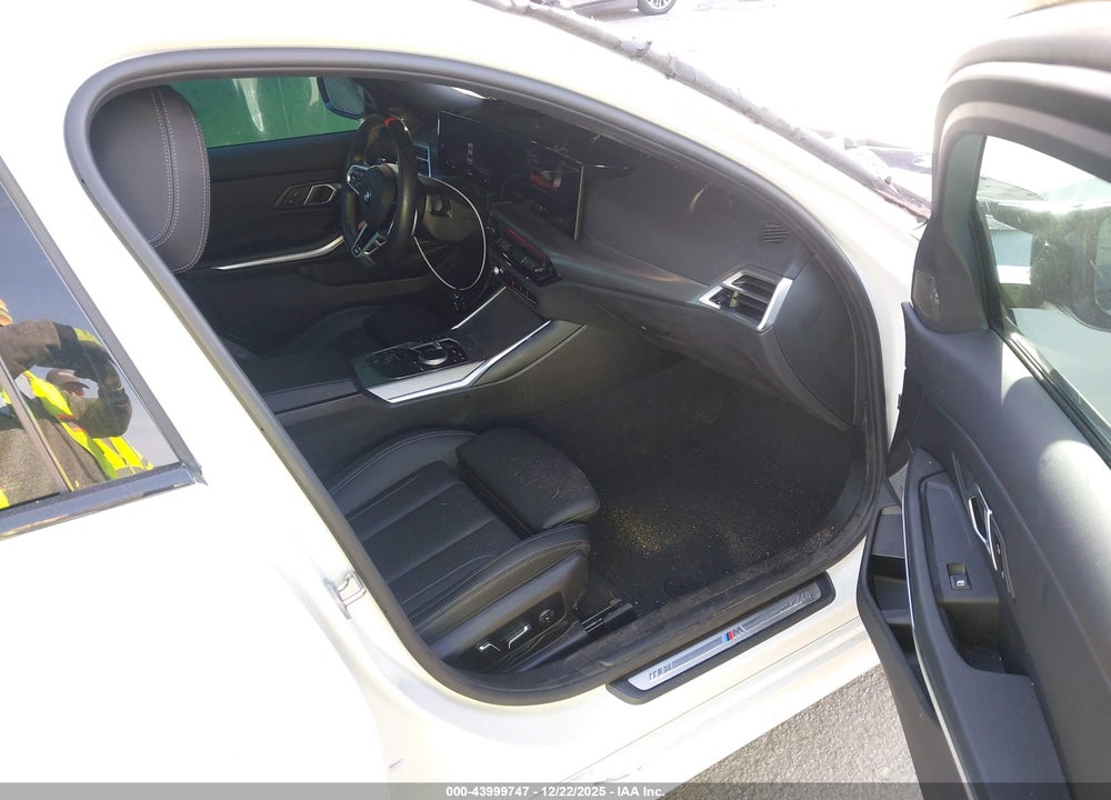 2025 BMW M340I VIN: 3MW59FT05S8F23207
