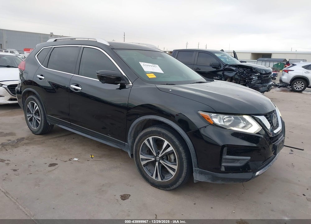 2019 NISSAN ROGUE SV VIN: JN8AT2MT7KW269015