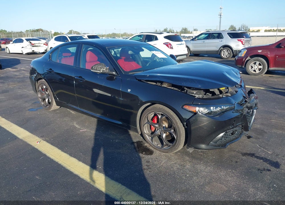 2024 ALFA ROMEO GIULIA TI RWD VIN: ZARFAMBN0R7682797